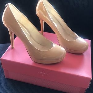 Michael kors tan heels